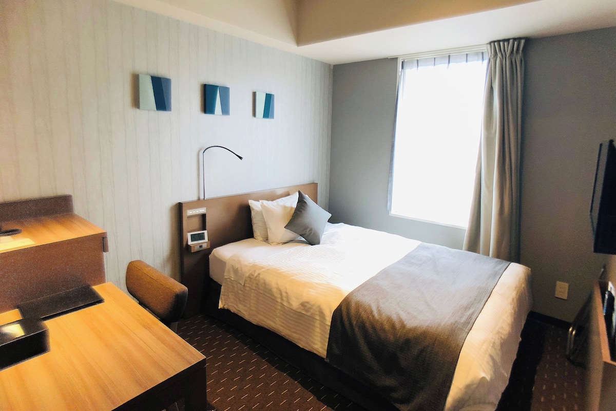 Down duvets, blackout curtains, free WiFi, bed sheets