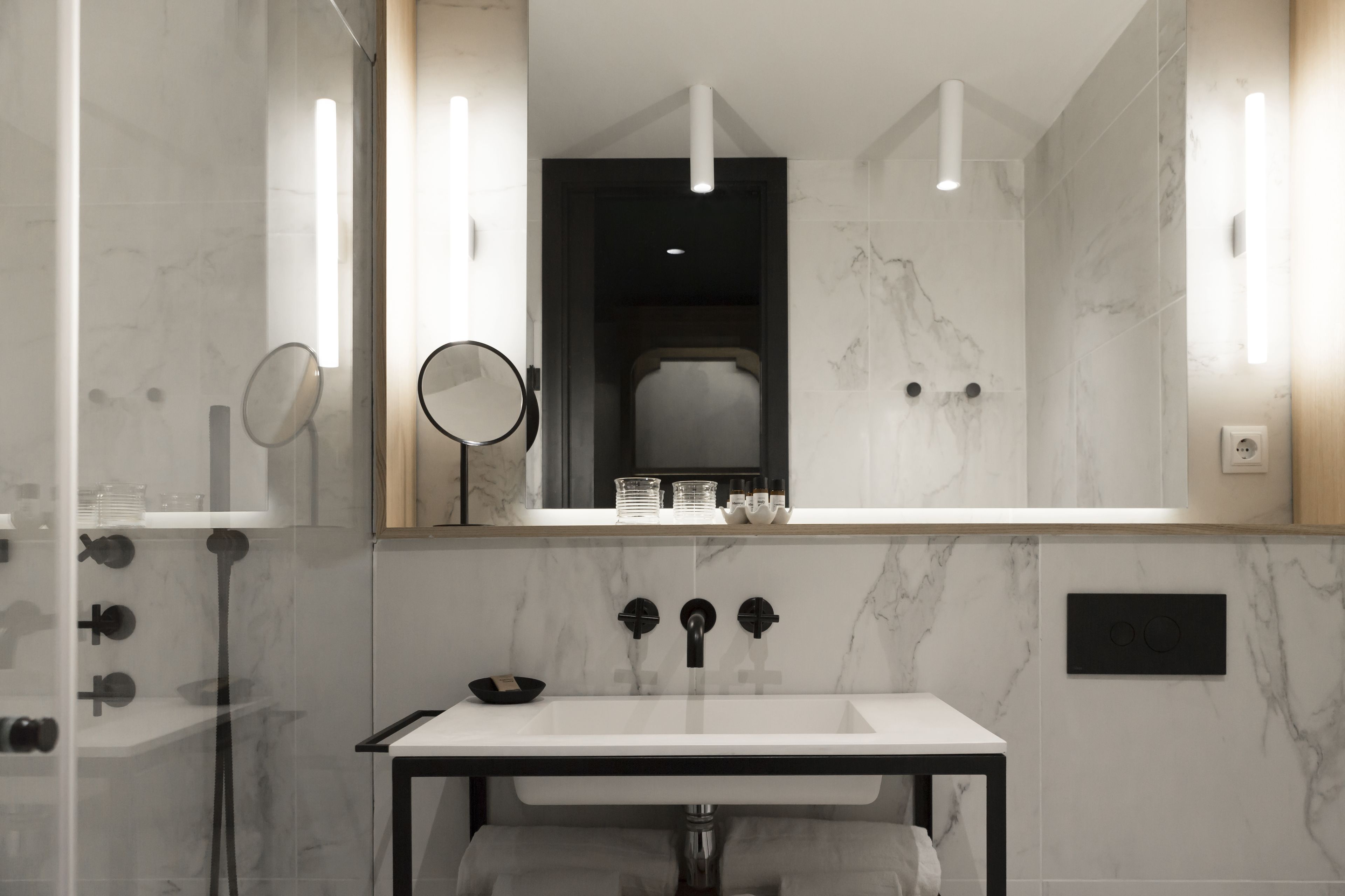 standard double room | bathroom | shower, designer toiletries, hair dryer, slippers