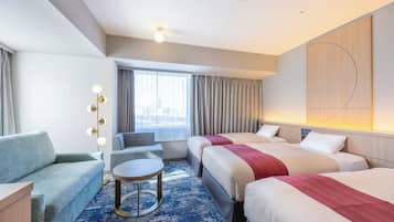 Renovated Standard Triple, Non Smoking | Desk, free WiFi, bed sheets