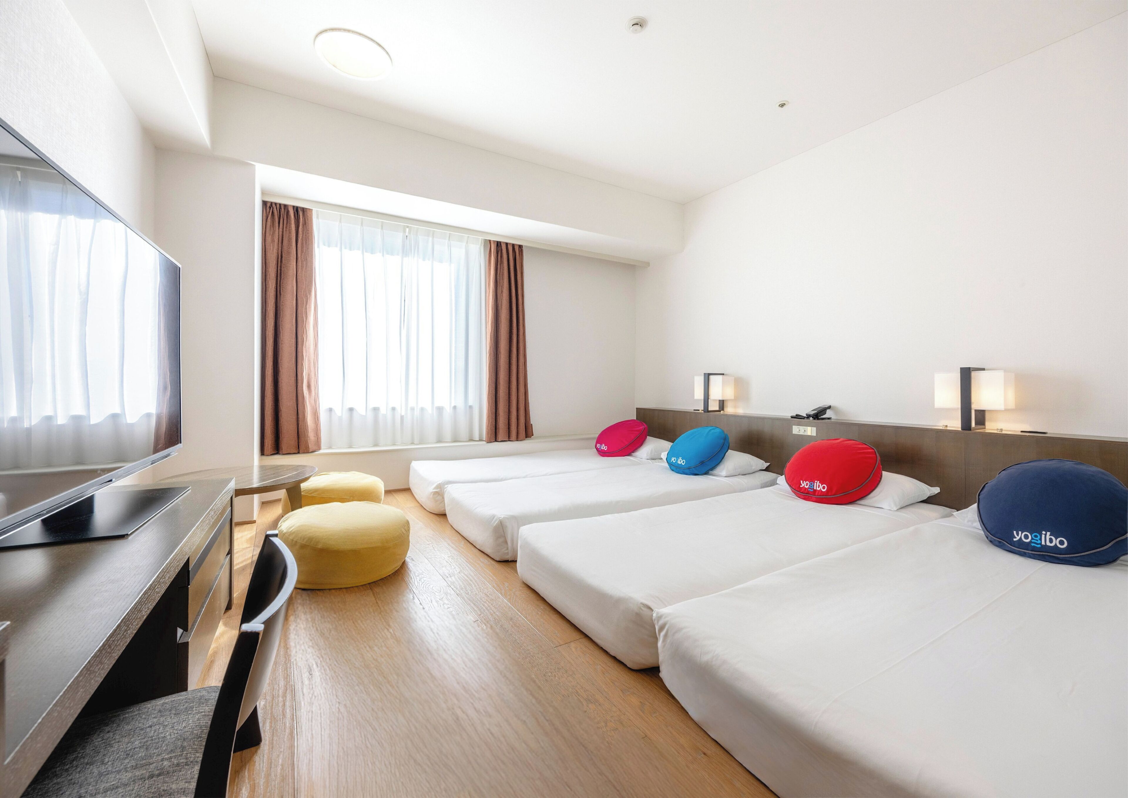 Chambre Quadruple, non-fumeur (Wooden Floor)