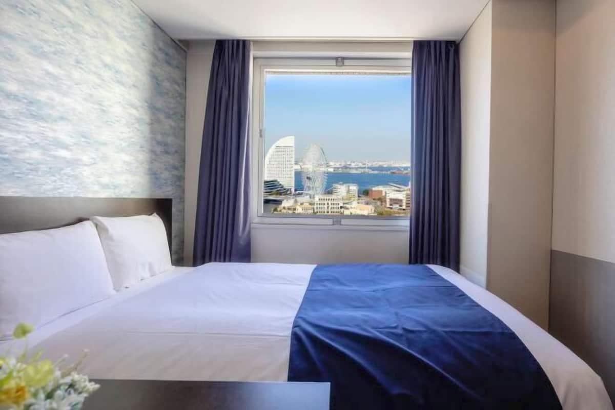 Ropa de cama de alta calidad, edredón, escritorio y cortinas blackout