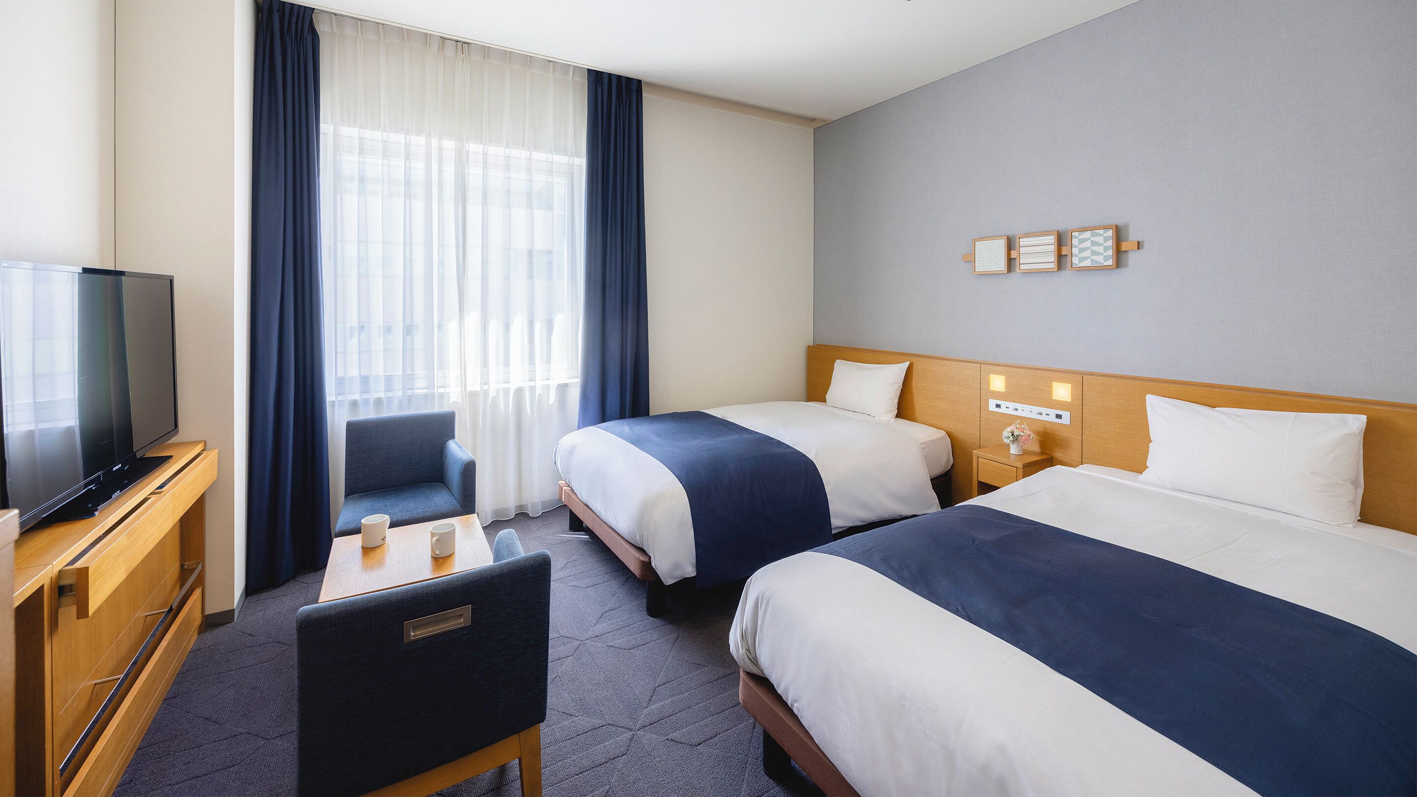 Superior Twin Room, Non Smoking | Premium bedding, down comforters, desk, blackout drapes