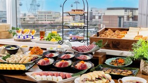 Daily buffet breakfast (JPY 2420 per person) - Yokohama Sakuragicho Washington Hotel (Yokohama)
