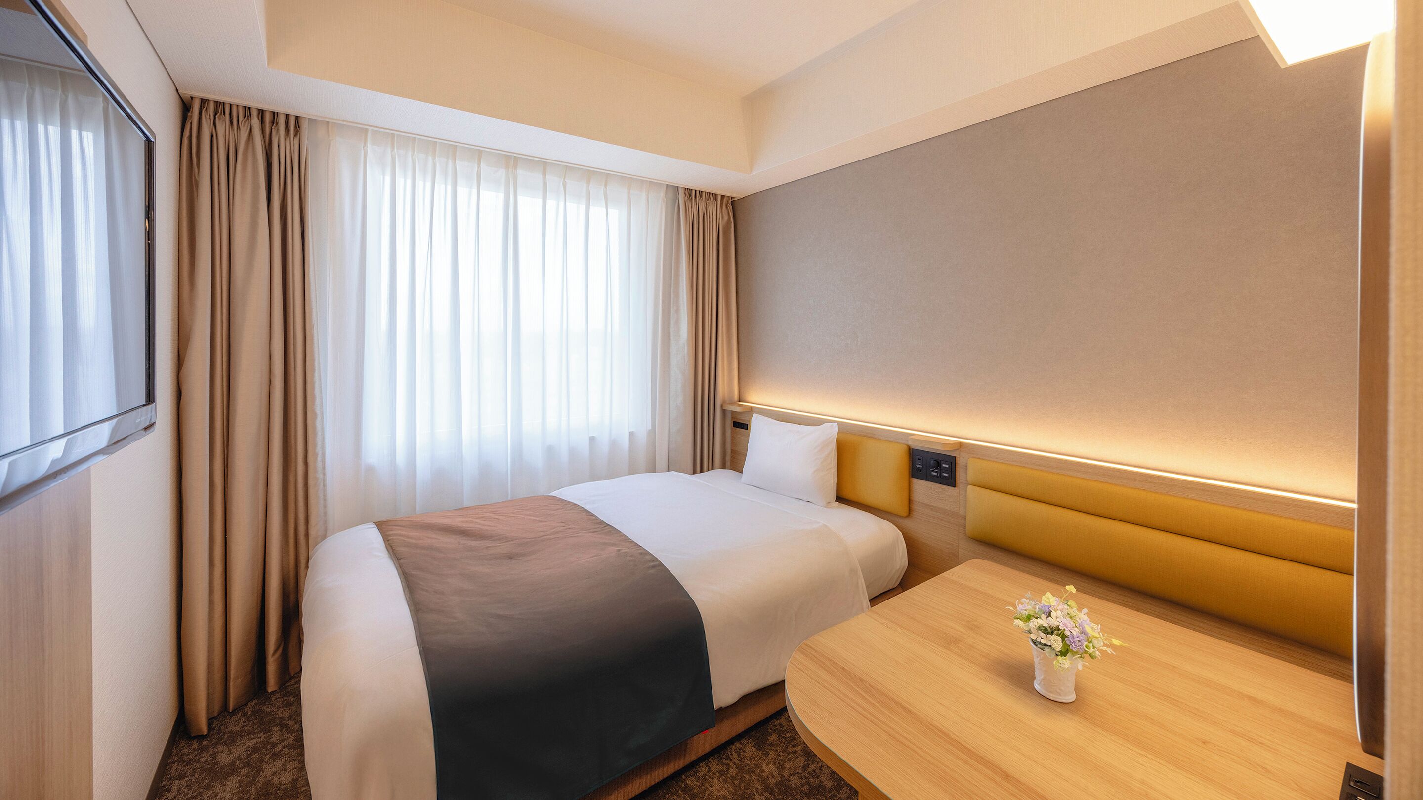 Standard Single Room, Non Smoking | Premium bedding, down comforters, desk, blackout drapes