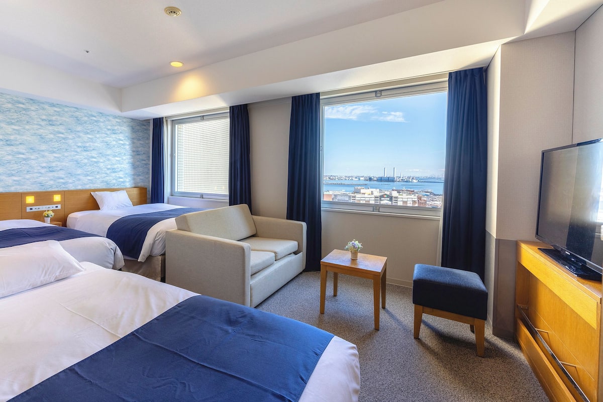 Chambre familiale, non-fumeur | Literie de qualitĂ©, couette en duvet, bureau, rideaux dâobscurcissement