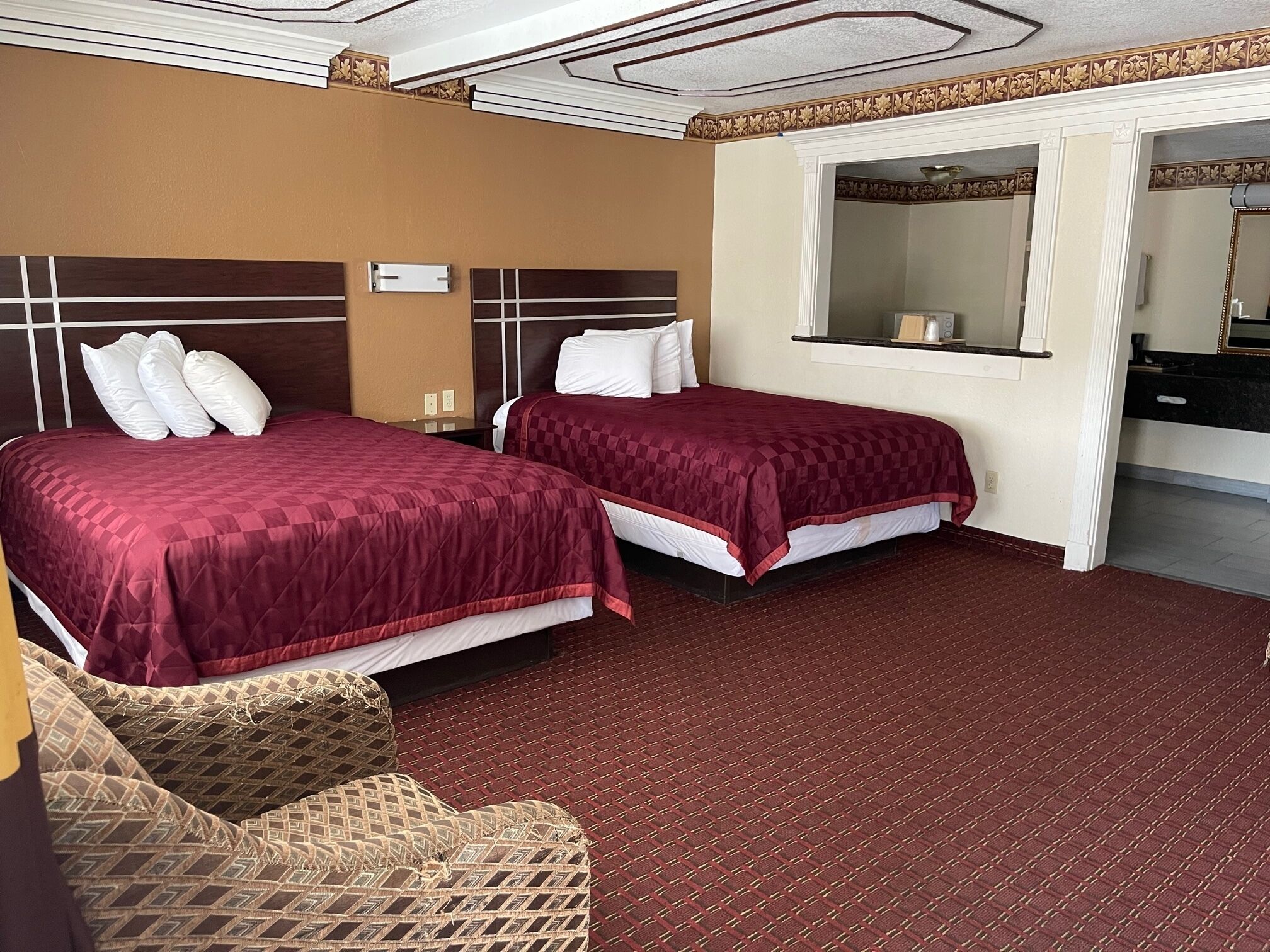 Standard Double Room | Desk, free WiFi, bed sheets