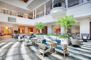 Lobby - Embassy Suites by Hilton Tampa Downtown Convention Center (Tampa)