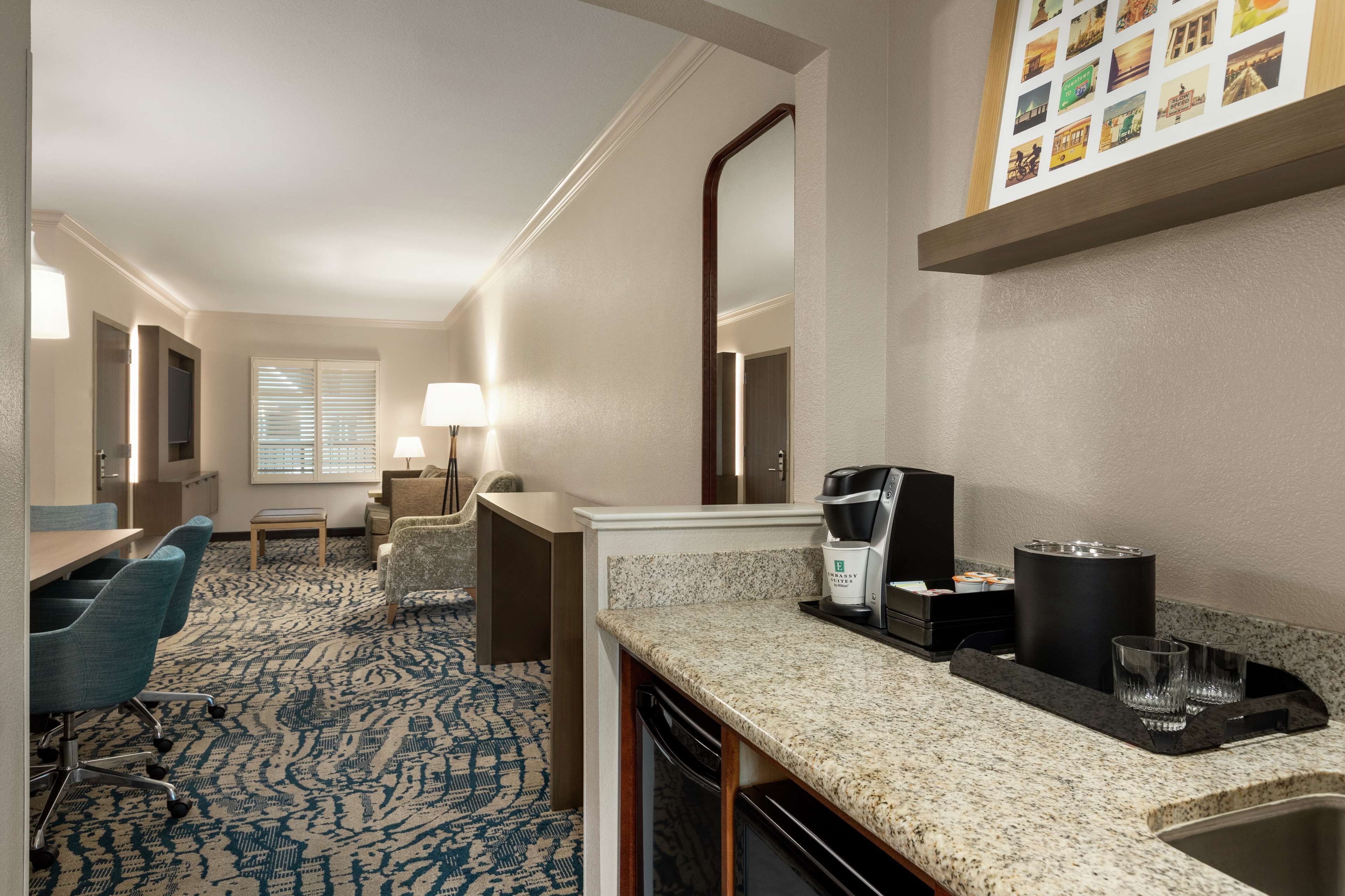 suite, 1 king bed (conference) | 1 bedroom, hypo-allergenic bedding, down duvets, pillow-top beds