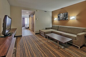 In-room safe, desk, laptop workspace, blackout drapes - Holiday Inn & Suites Albuquerque-North I-25 by IHG (Albuquerque)