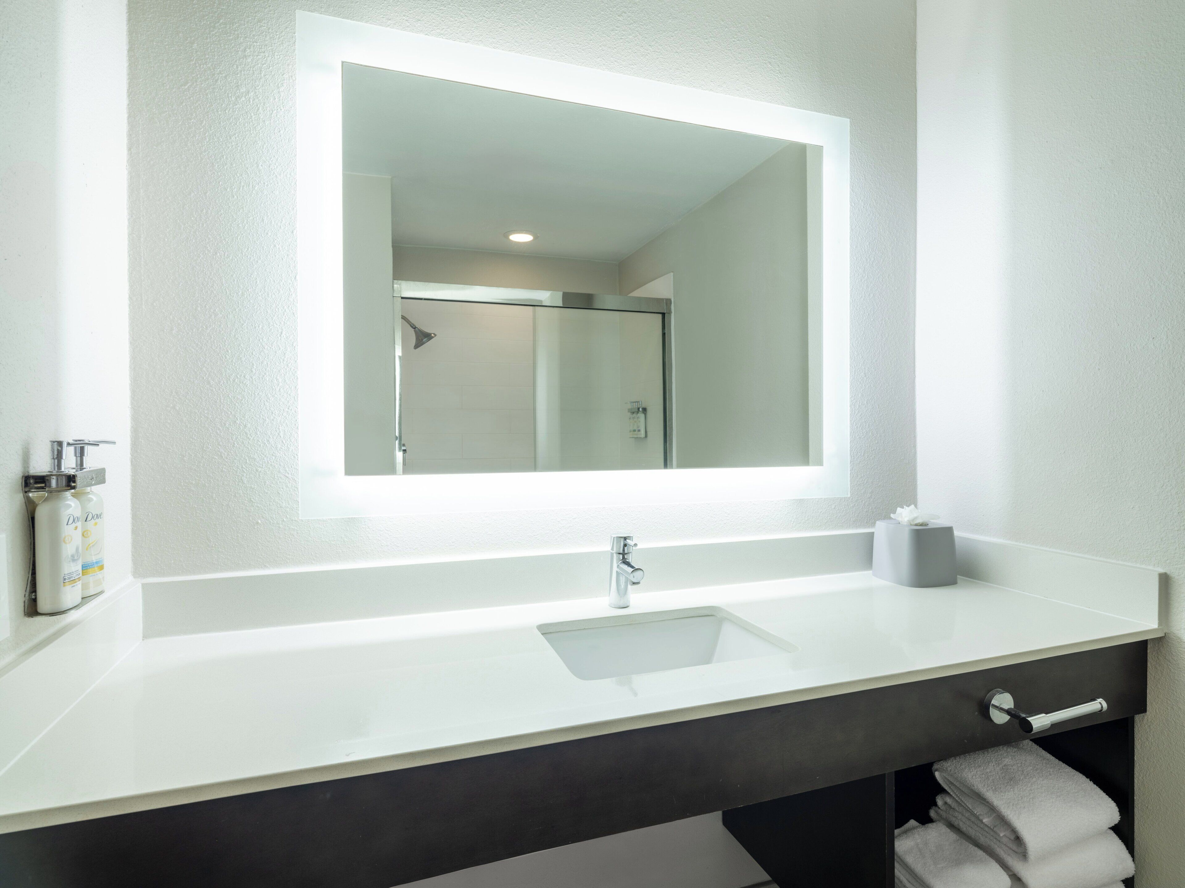 1 bedroom, in-room safe, desk, iron/ironing board