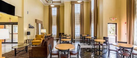 Free daily buffet breakfast