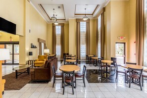 Free daily buffet breakfast
