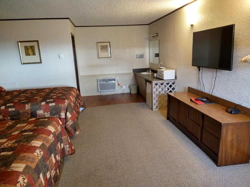 Budget Host 4 U Motel