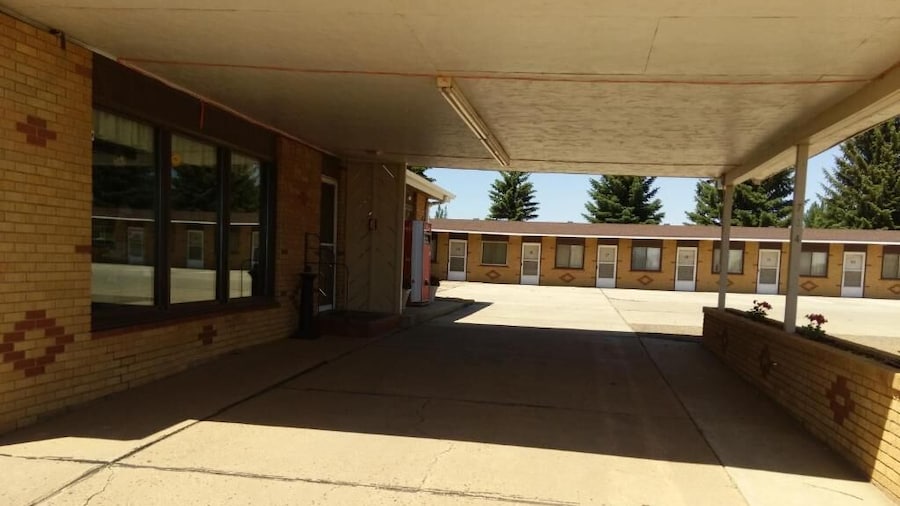 Budget Host 4 U Motel