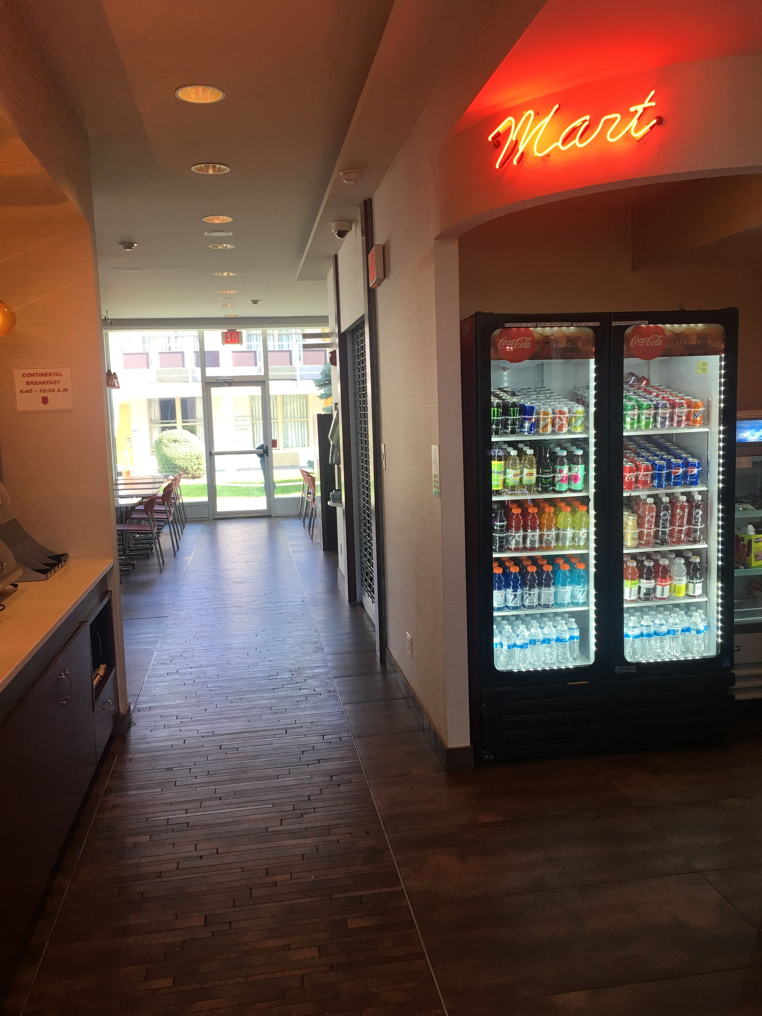 Foto - Ramada by Wyndham Rockville Centre