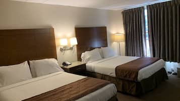 1 bedroom, Egyptian cotton sheets, premium bedding, down duvets