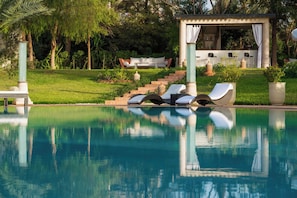 Outdoor pool - Palais Mehdi (Marrakech)
