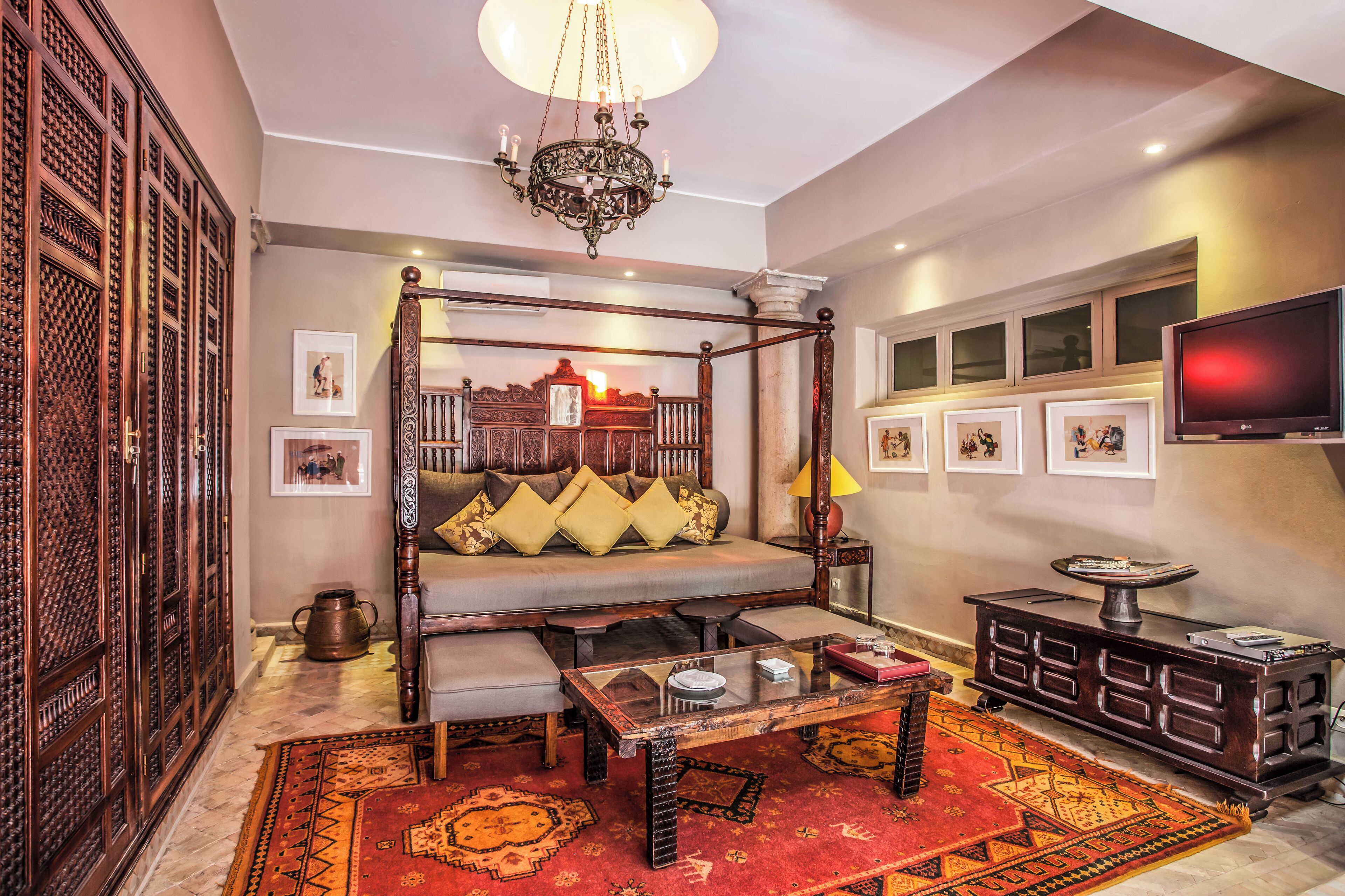 Junior Suite | 1 bedroom, minibar, in-room safe, individually decorated