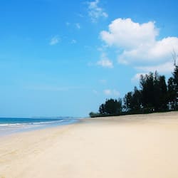 Na praia, toalhas de praia