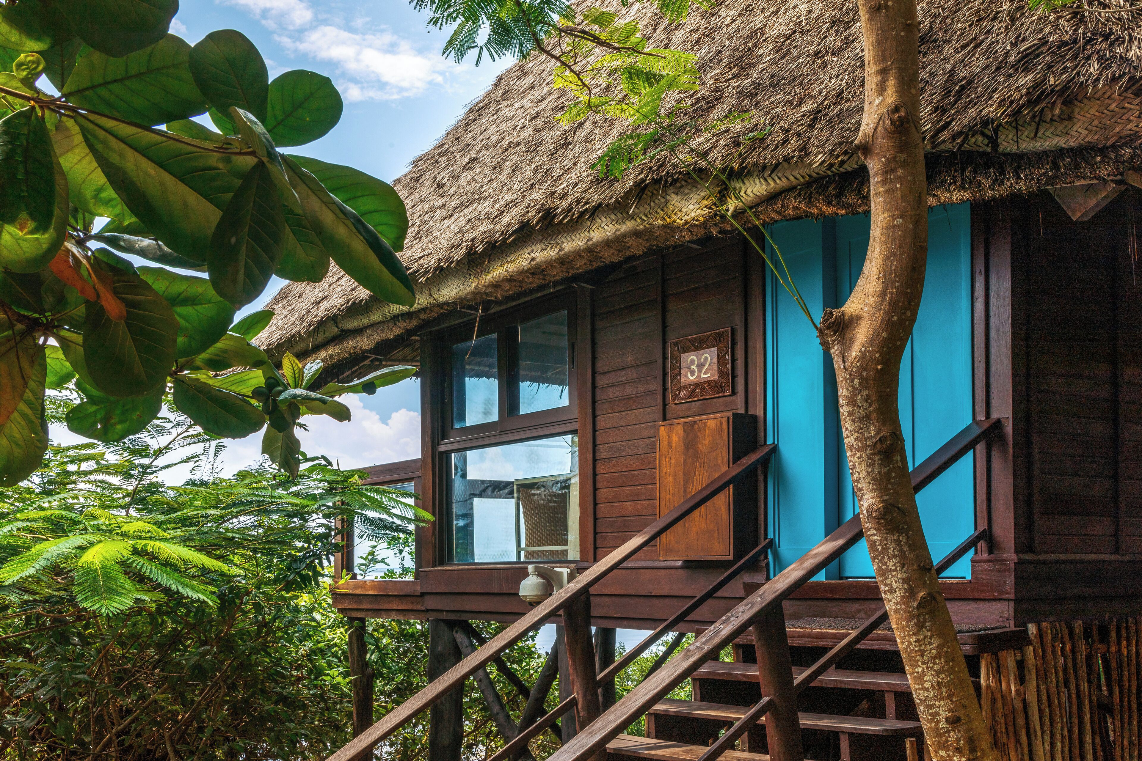 romantic room, oceanfront (pavilion romance the level) | 1 bedroom, hypo-allergenic bedding, minibar, in-room safe