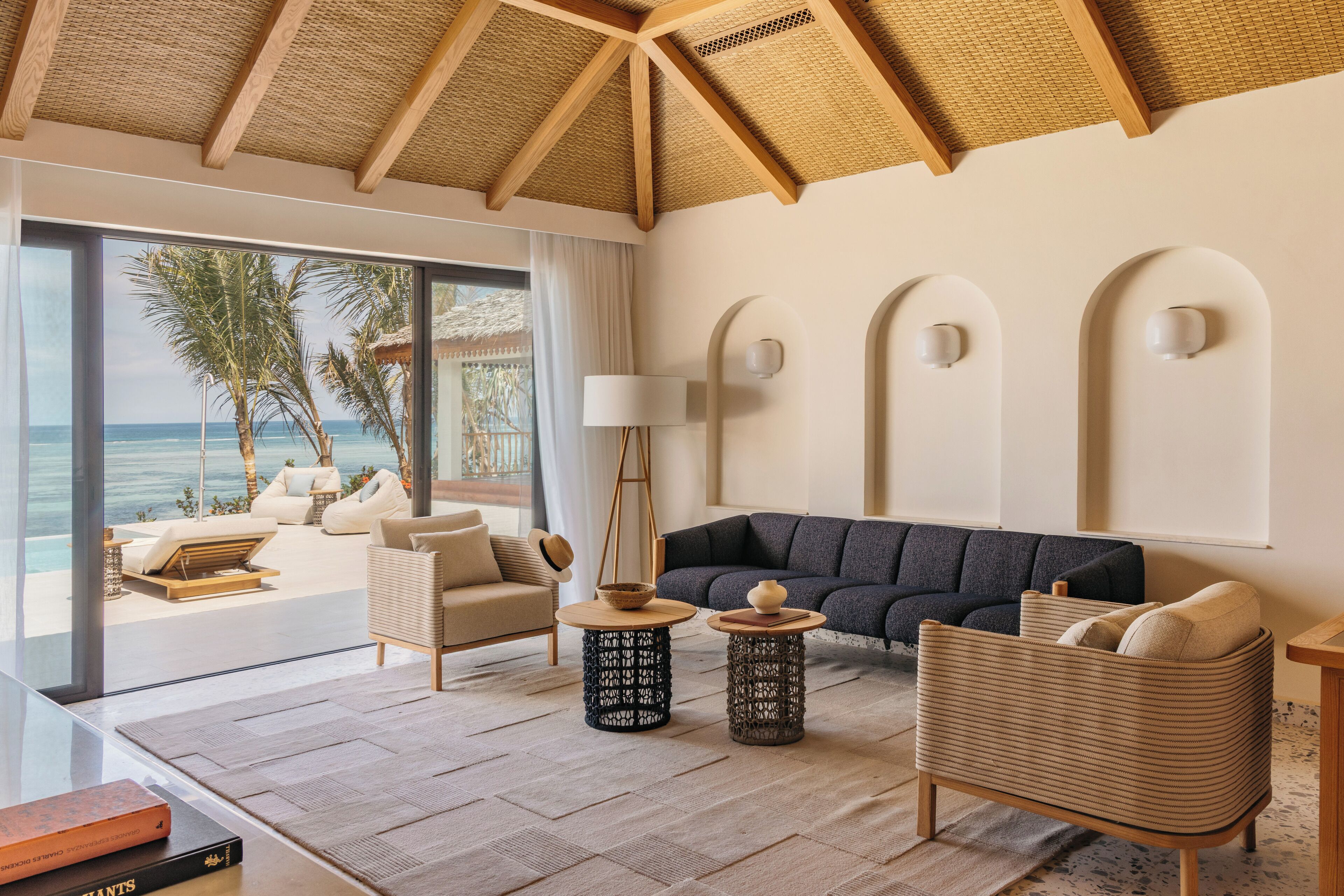 Hypo-allergenic bedding, minibar, in-room safe, iron/ironing board