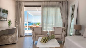 尊榮套房 | 客房內保險箱、遮光布/窗簾、隔音、床單