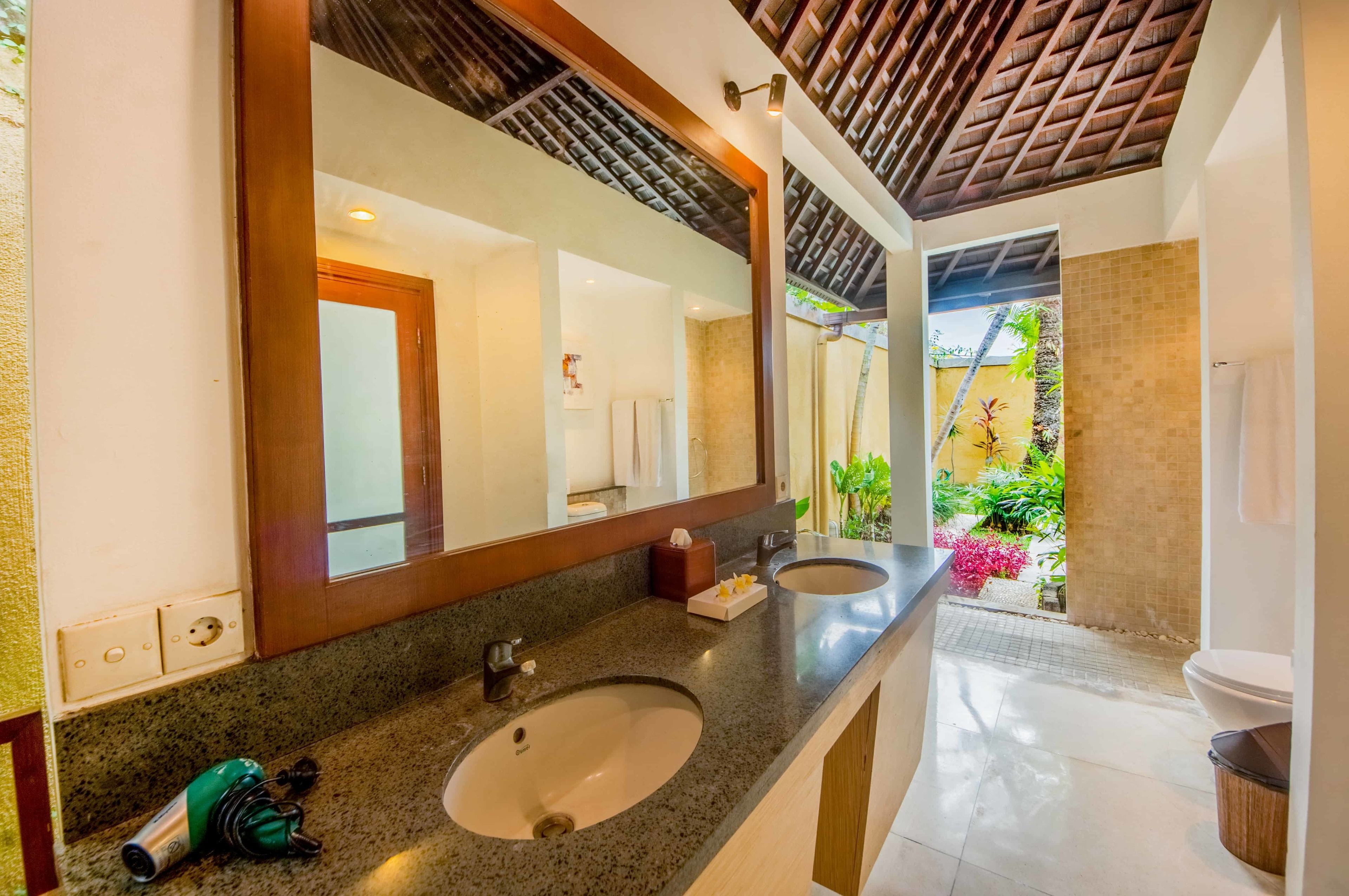 Two Bedroom Pool Villa | Bathroom sink