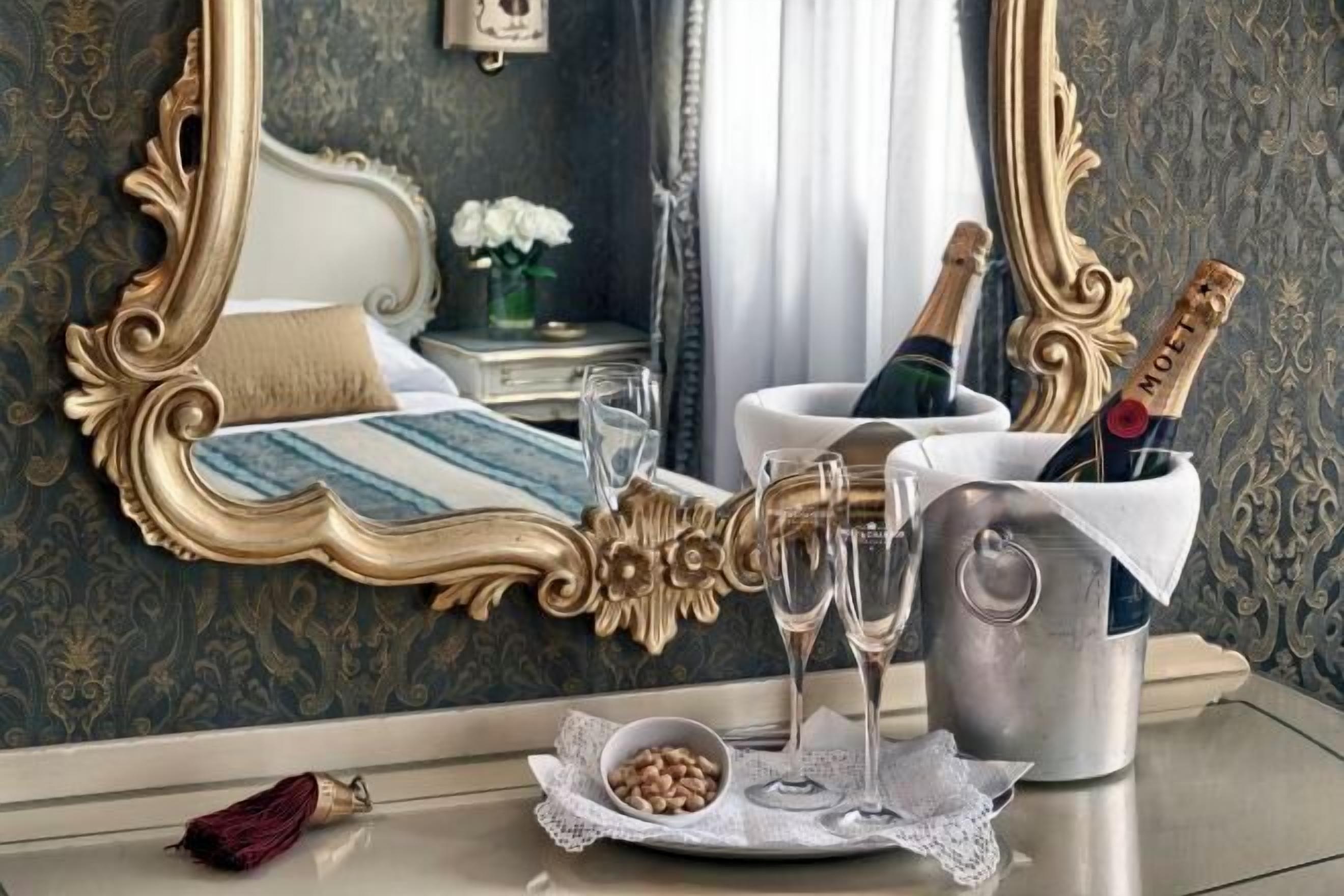 Premium bedding, down comforters, minibar, in-room safe