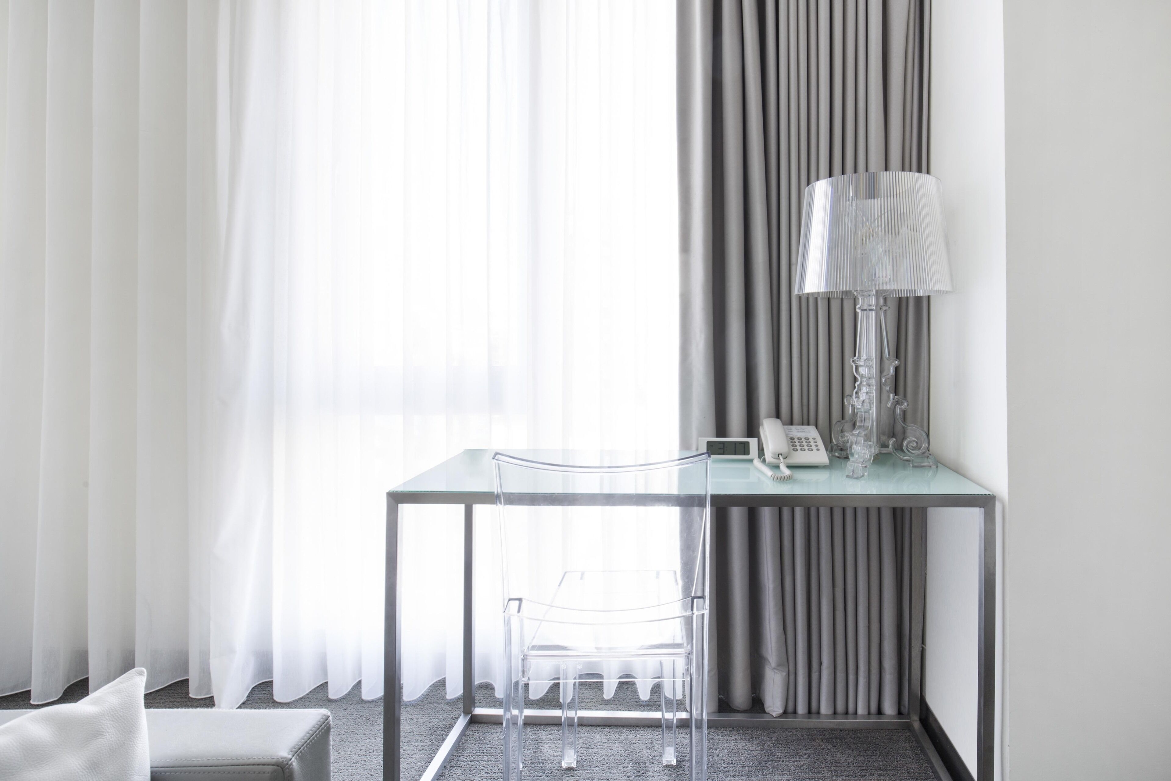 deluxe twin room, 2 twin beds | 1 bedroom, premium bedding, down duvets, free minibar