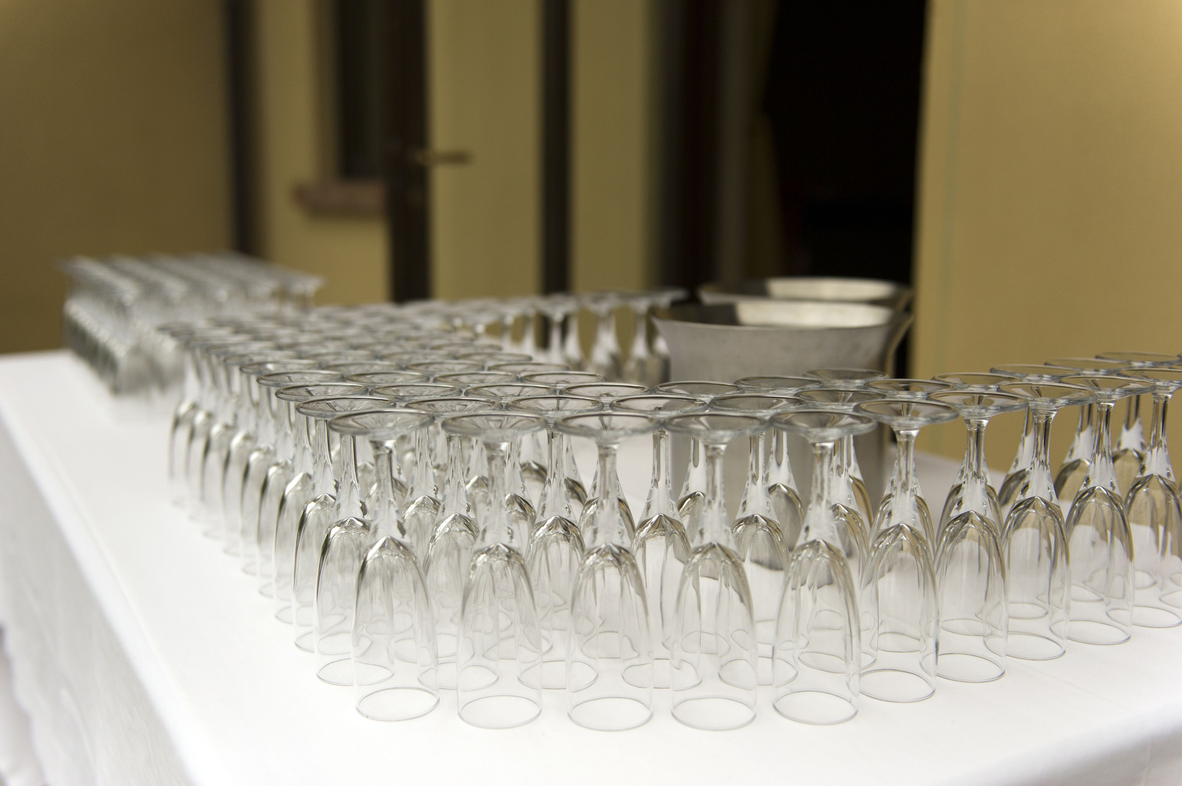 breakfast, lunch, dinner served; italian cuisine