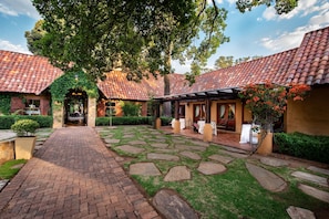 Exterior detail - Lombardy Boutique Hotel & Conference Centre (Pretoria)