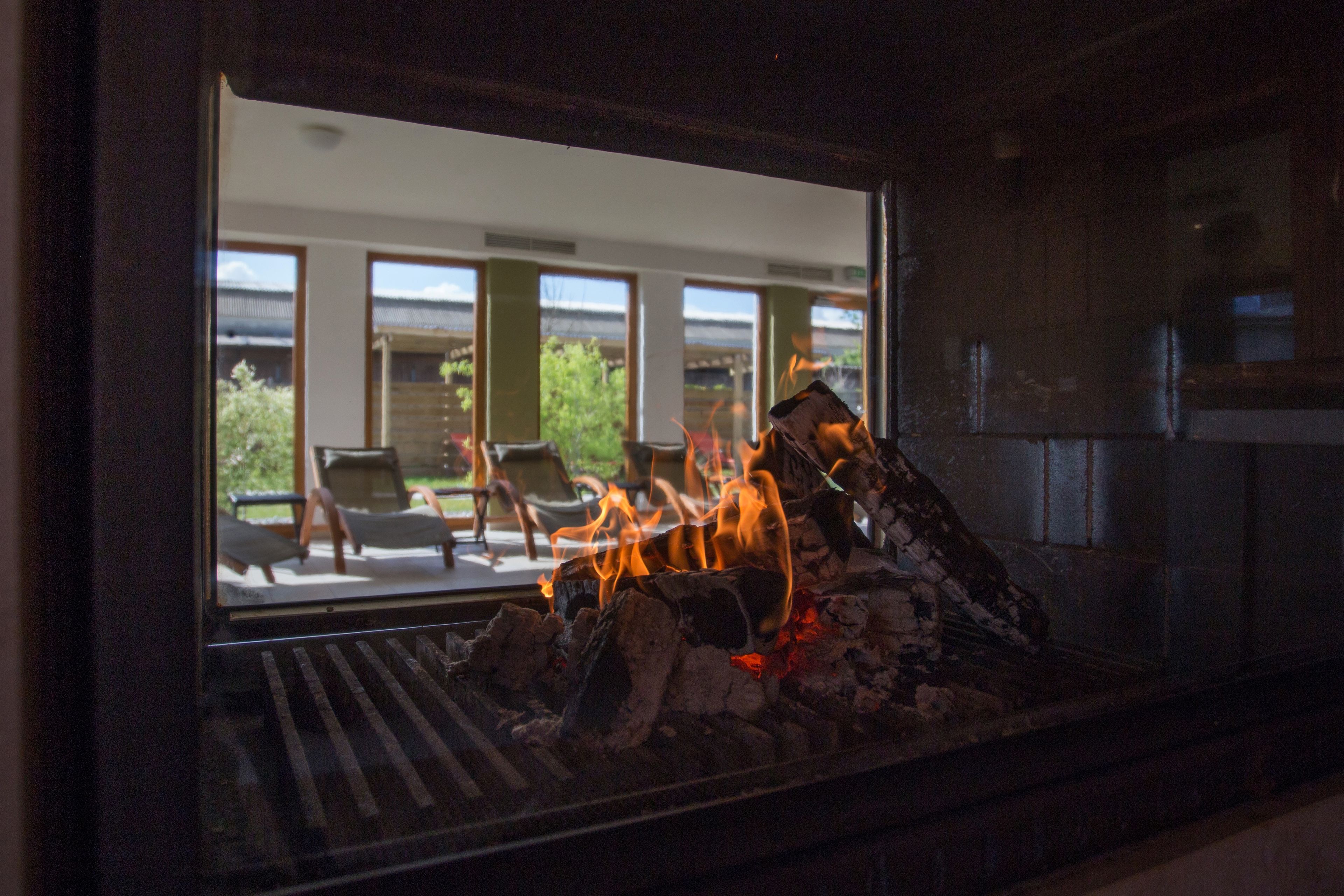 body treatments, body wraps, body scrubs, facials, 3 treatment rooms