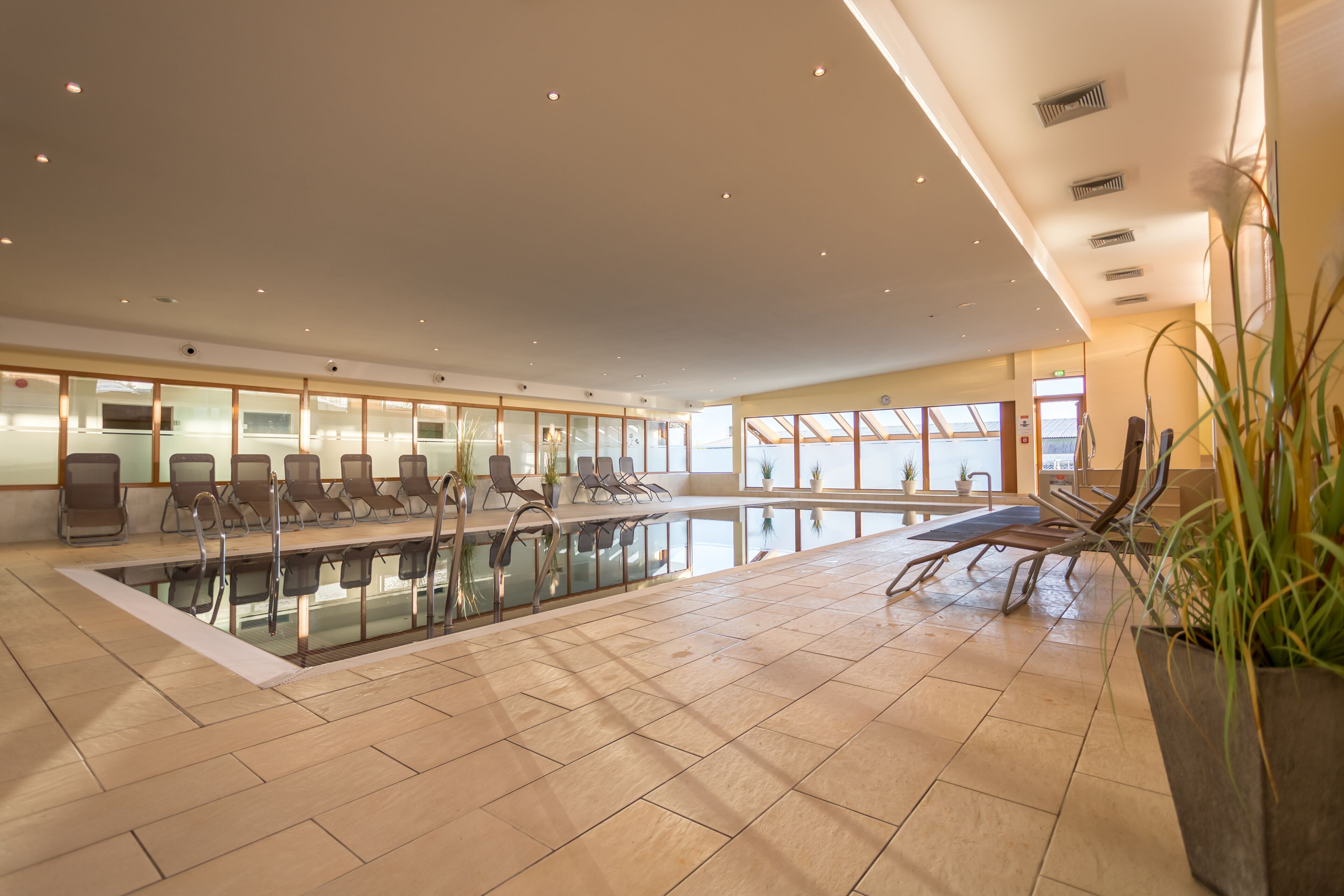 Körperbehandlungen, Ganzkörperwickelbehandlung, Körperpeelings