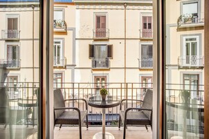 Standard Double or Twin Room | Minibar, in-room safe, soundproofing, free WiFi