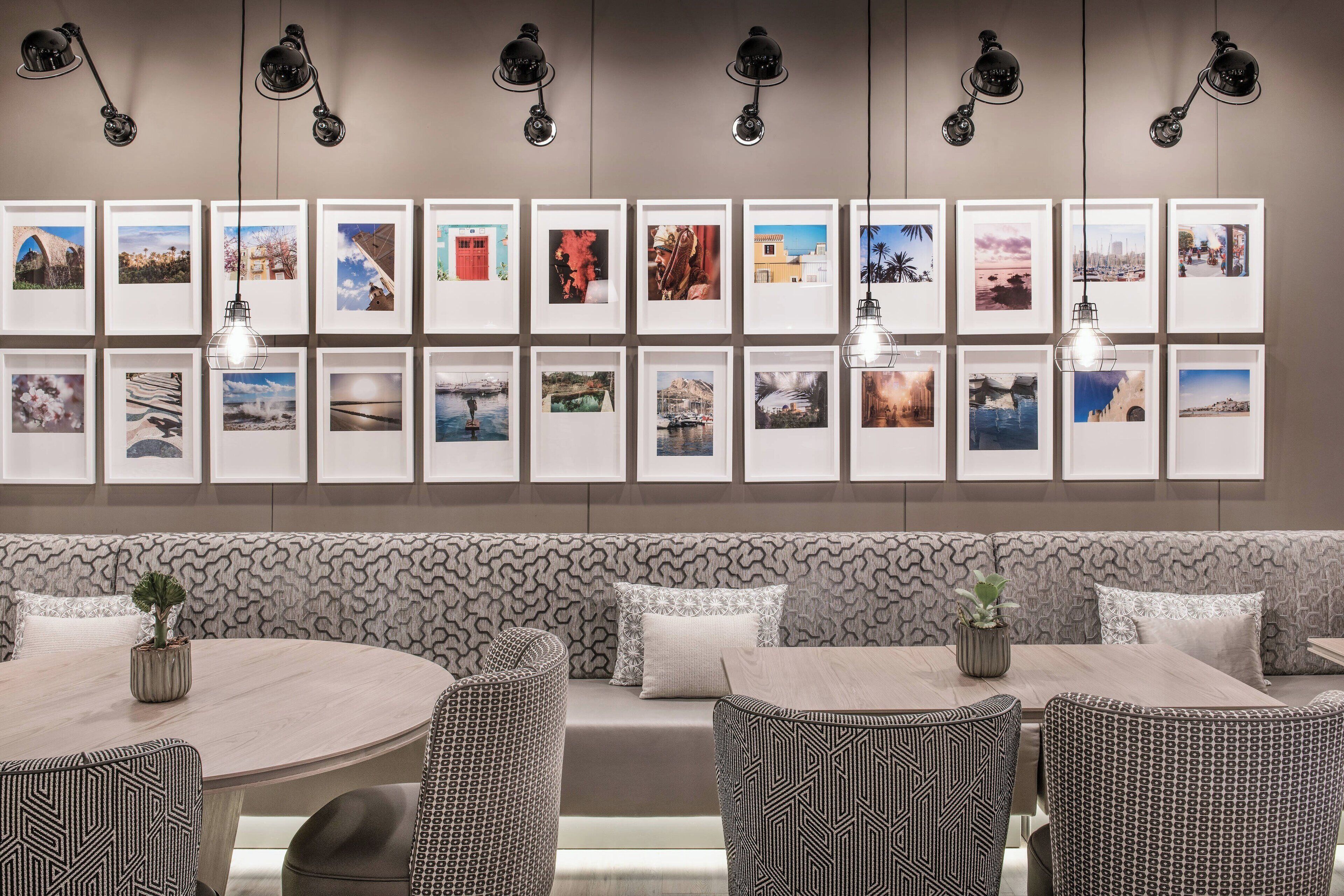 2 bares y 1 pub gastronómico