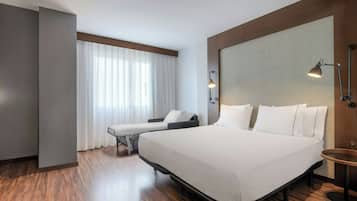 Superior-Zimmer, 1 King-Bett und Schlafsofa | Minibar, Zimmersafe, Schreibtisch, laptopgeeigneter Arbeitsplatz