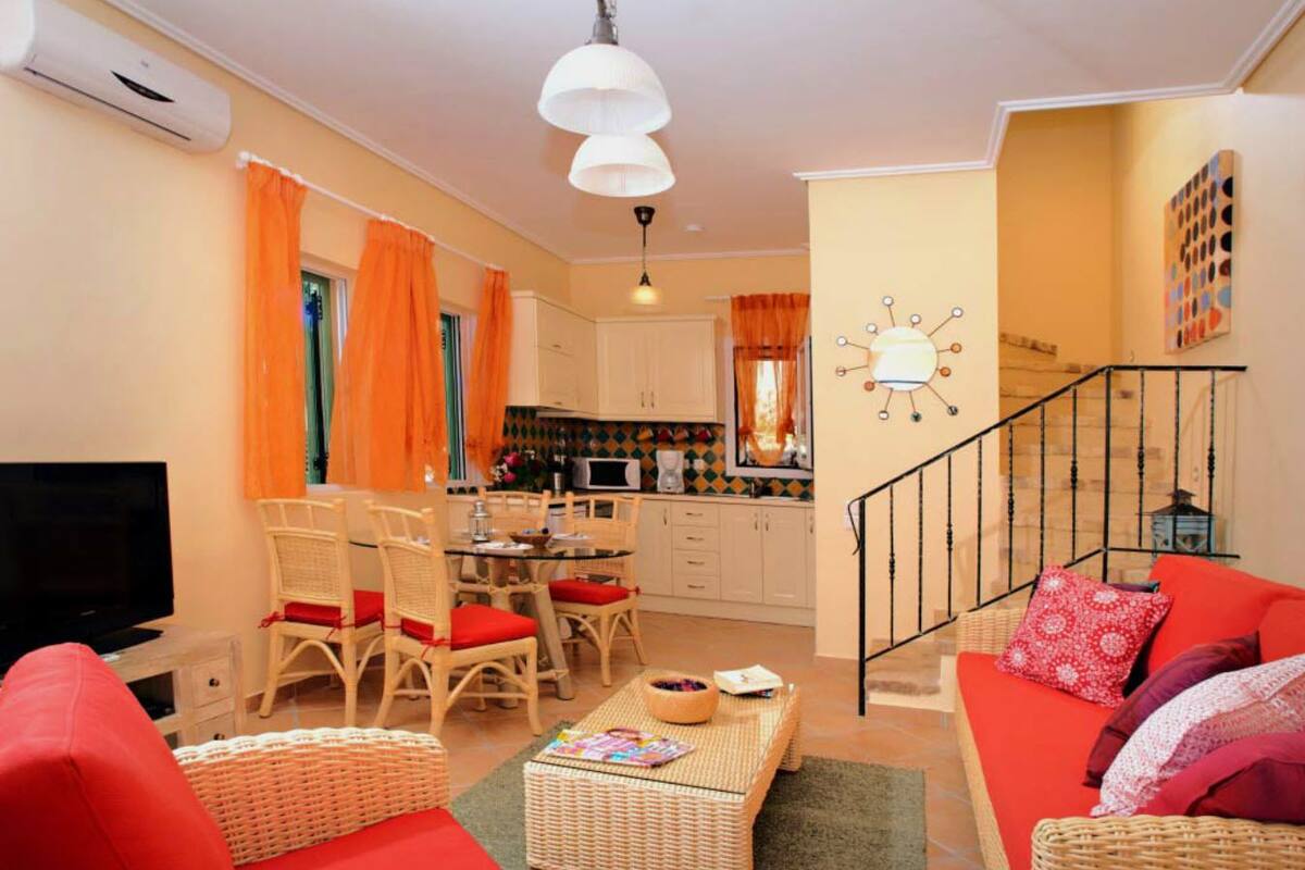 Apartment, 1 Bedroom (split level) | Living room | TV