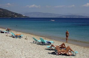 On the beach, beach towels - La Riviera Barbati (Corfu)