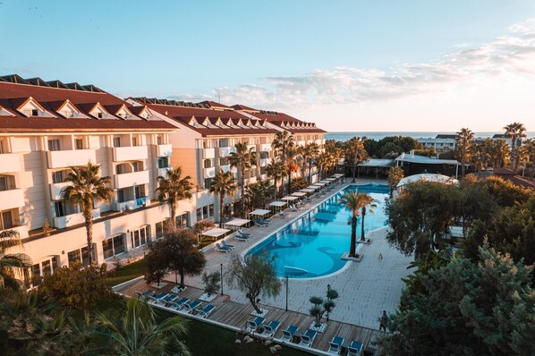 Indoor pool, 2 outdoor pools, free pool cabanas, pool umbrellas