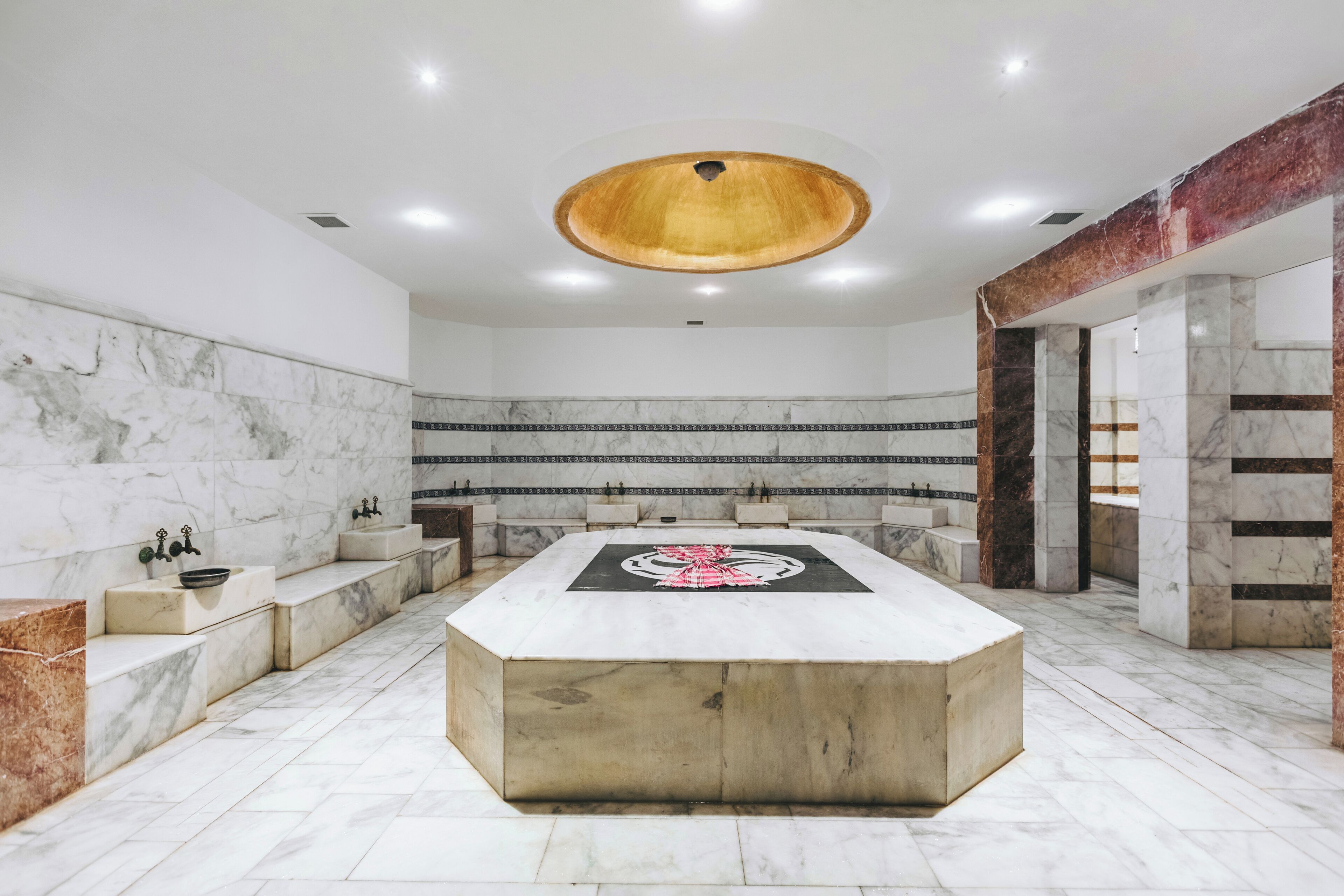 Un sauna, baño turco/hammam, tratamientos faciales