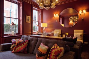 4 bars/lounges - Durrants Hotel (London)