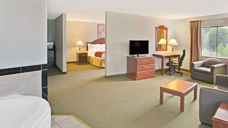 Days Inn & Suites by Wyndham Laurel Near Fort Meade