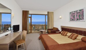 Desk, blackout drapes, free cribs/infant beds, free WiFi - Sol Nessebar Palace - All Inclusive (Nessebar)