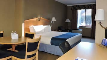 Suite estudio, 1 cama de matrimonio grande | 1 dormitorio, ropa de cama de alta calidad, edredones de plumas