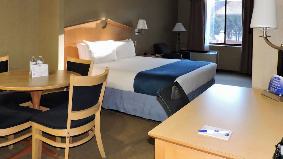 Marco LaGuardia Hotel