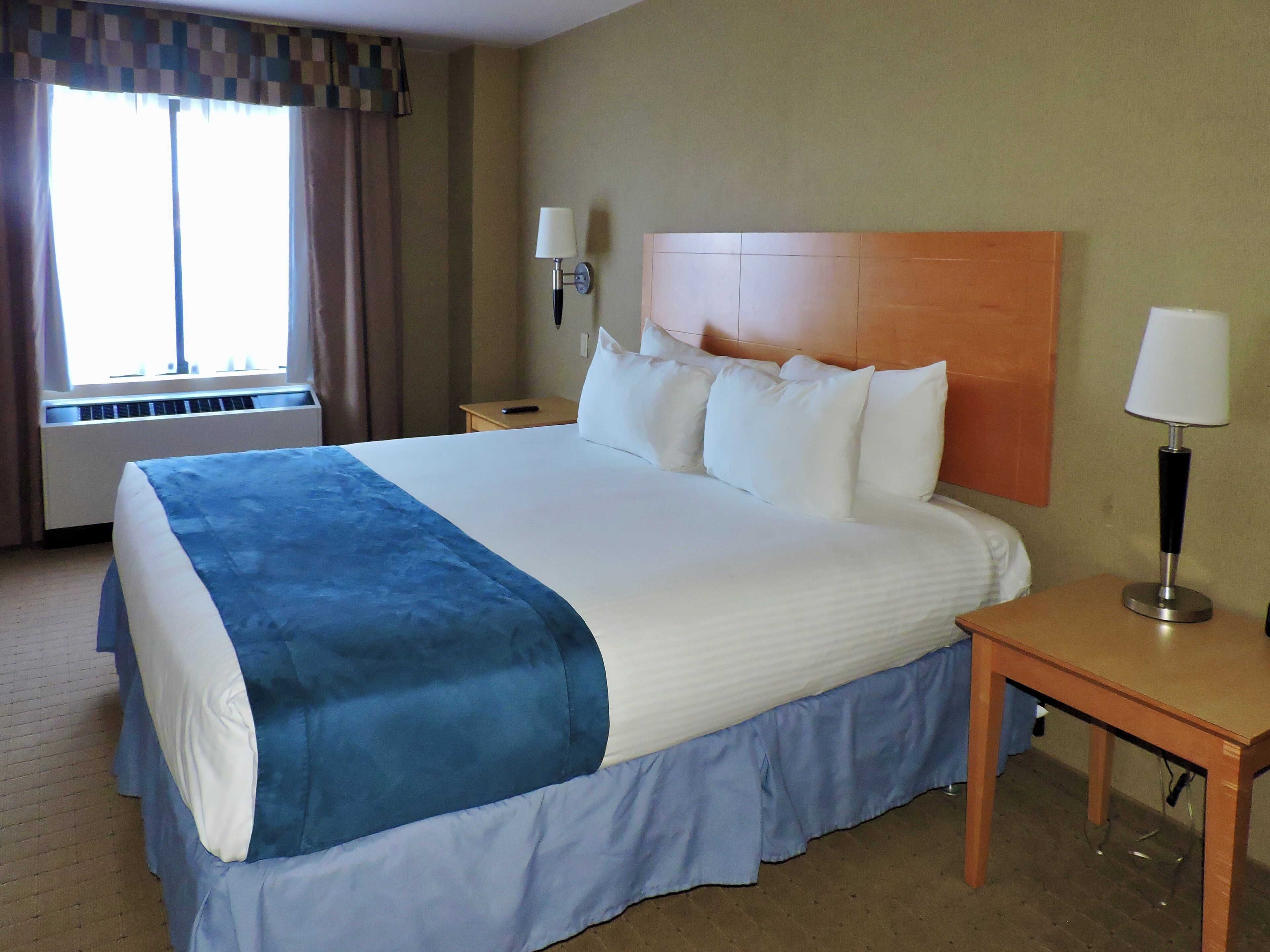 family suite, 2 bedrooms | premium bedding, down duvets, pillow-top beds, in-room safe