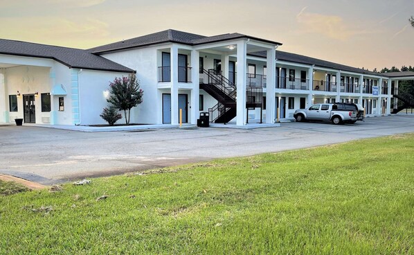 Exterior - Rodeway Inn Sandersville (Sandersville)