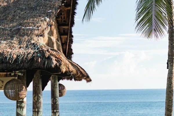 Quầy bar trên bãi biển