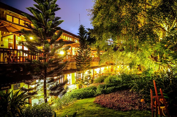 Exterior - Palm Garden Beach Resort and Spa (Da Nang)