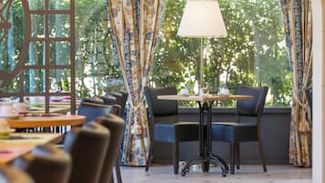 Daily buffet breakfast (EUR 12 per person)